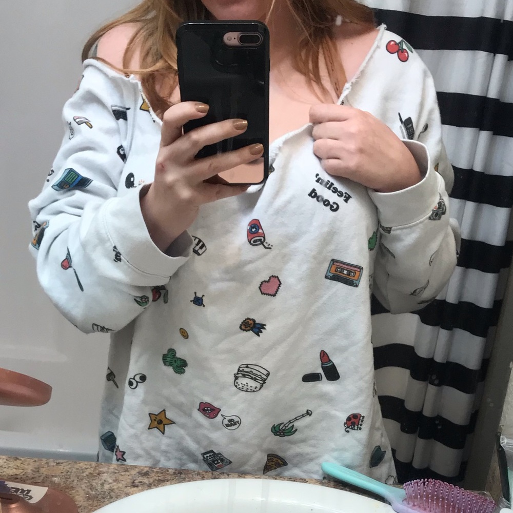 Graphic Sweatshirt - Picture 4 of 4